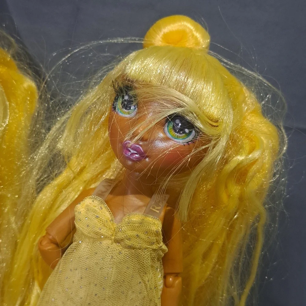Rainbow High‎ Doll Lot Sunny Madison Violet Willow Yellow Purple Fashion Dolls